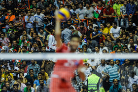 دیدار والیبال تیم‌های ملی ایران و لهستان